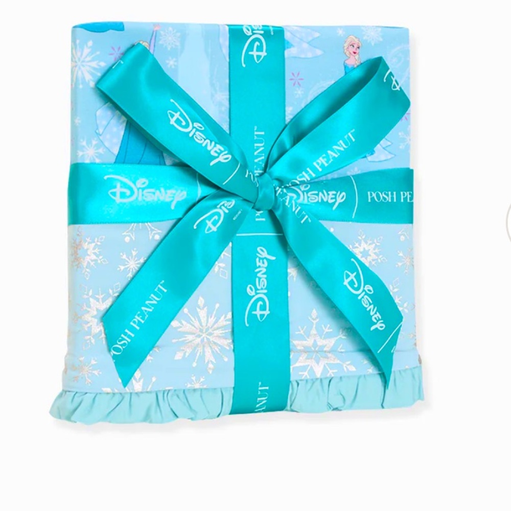 Posh Peanut Disney Frozen Patoo Blanket